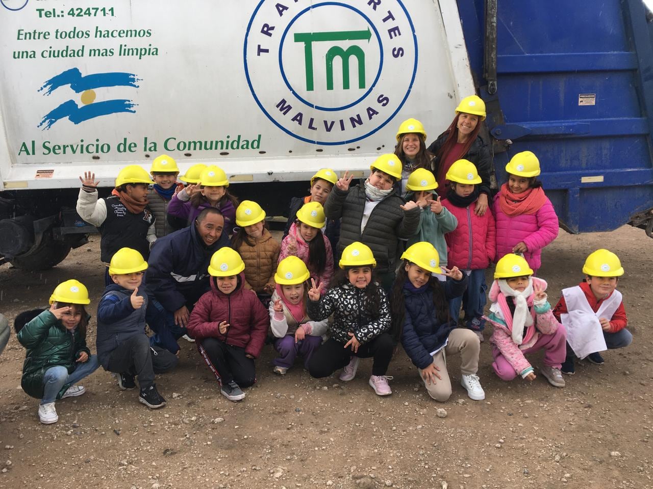 Charlas de educación y concientización ambiental