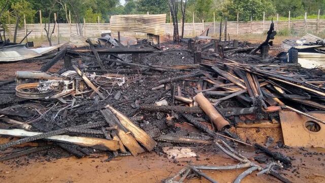 Un incendio consumió una vivienda en Eldorado.