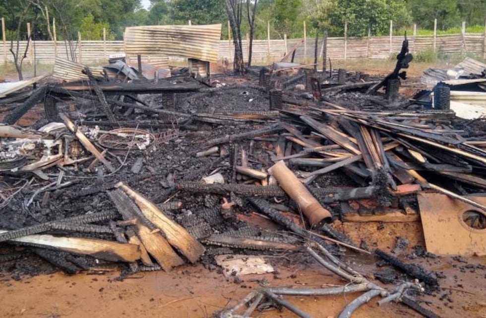 Un incendio consumió una vivienda en Eldorado