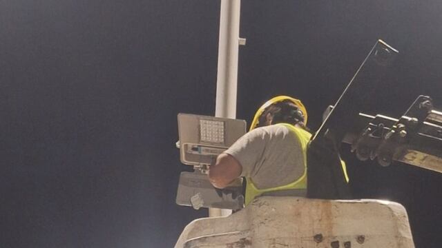 Instalación de luces LED en Rafaela