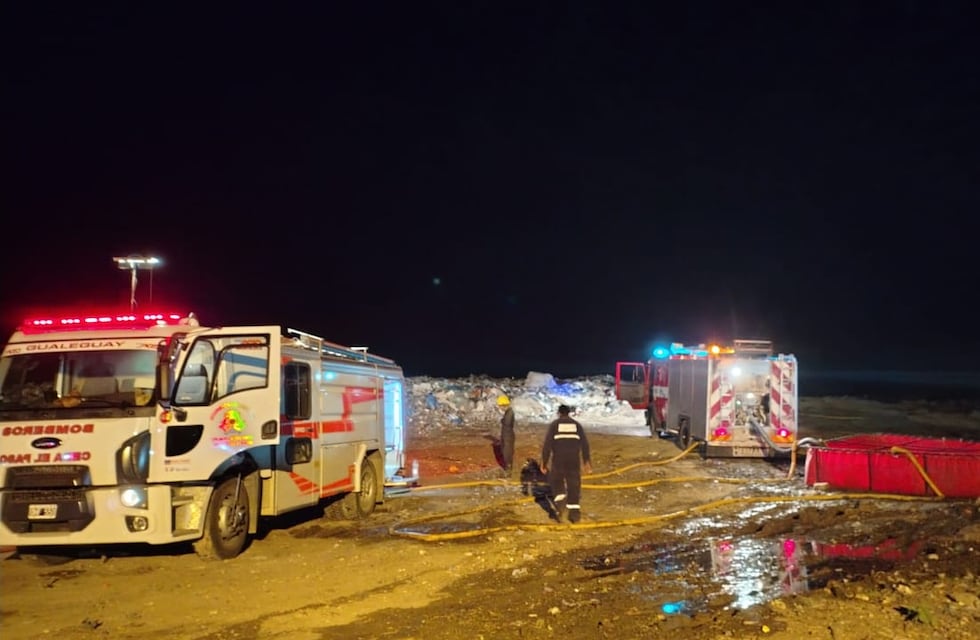 Diez horas de fuego descontrolado pusieron en jaque al Ecoparque