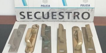 Aprehendido en Tres Arroyos por hurto de picaportes