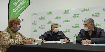 Presentaron iniciativa para reconvertir los planes sociales