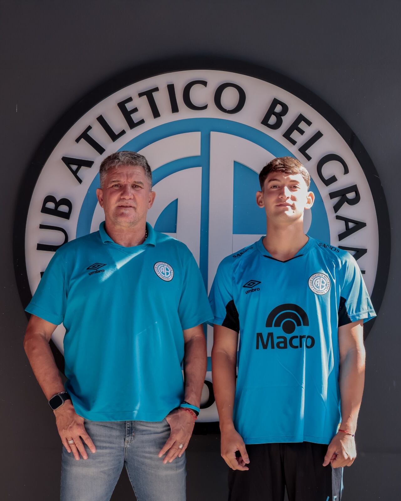 Agustín Falcón, lateral derecho, firmó su primer contrato en Belgrano
