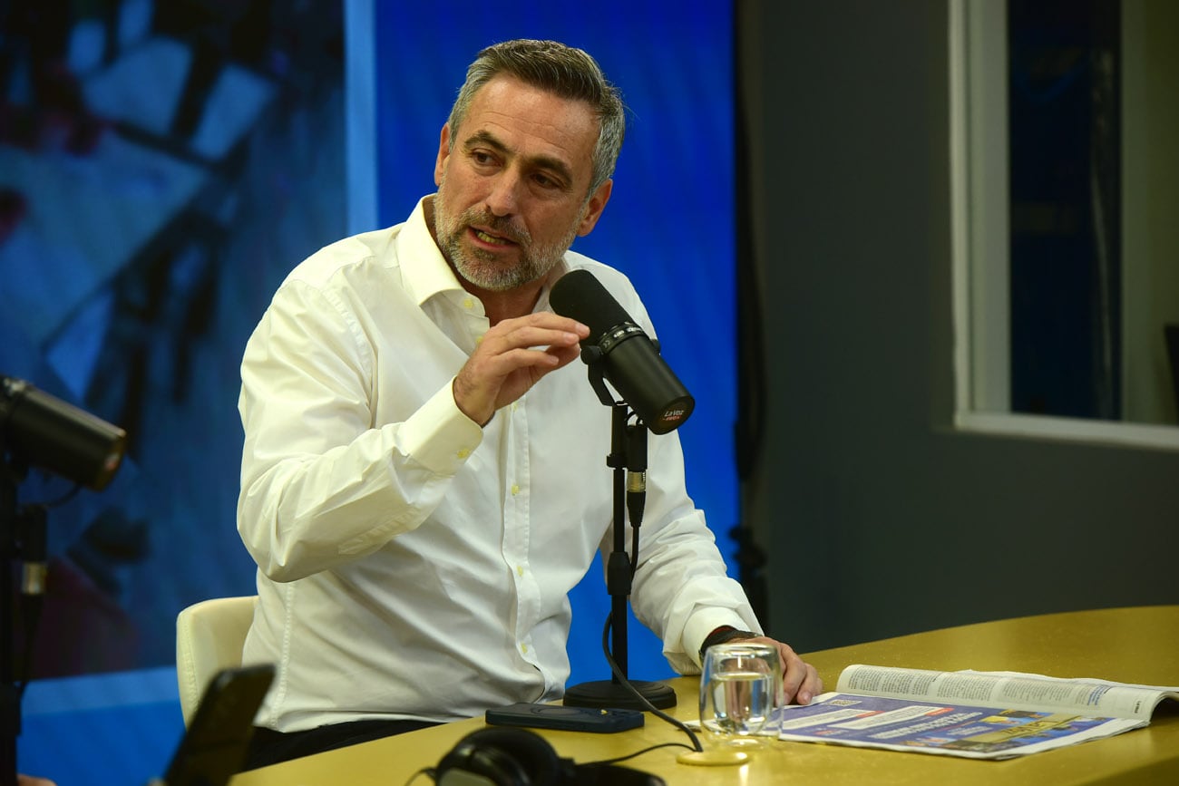 Ramón Javier Mestre en la mañana de La Voz en Vivo. (Nicolás Bravo / La Voz)