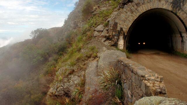 Camino de los túneles y los volcanes en Taninga, Córdoba
