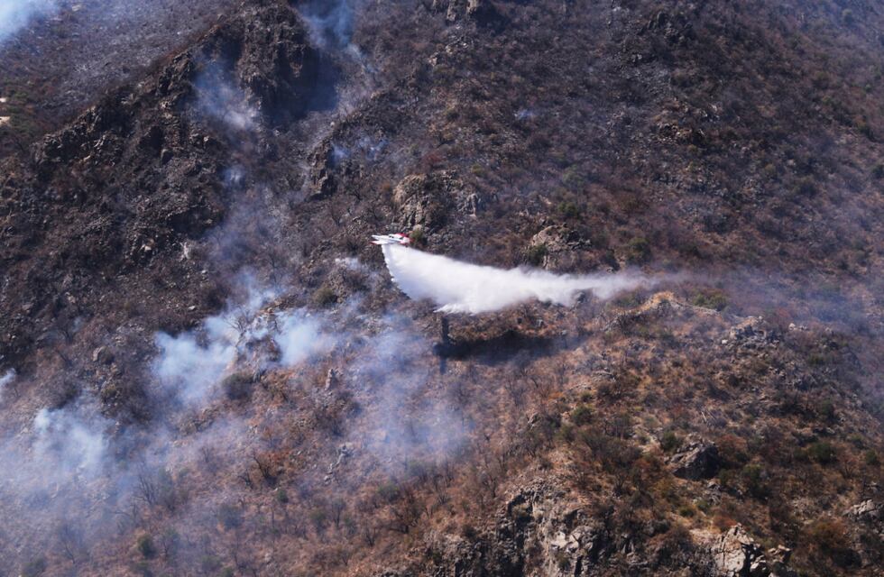 Riesgo de incendio “extremo” en Córdoba: Traslasierra y Calamuchita, bajo alerta
