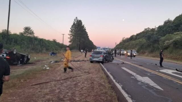San Ignacio: siniestro vial en la ruta 12 dejó dos personas lesionadas.