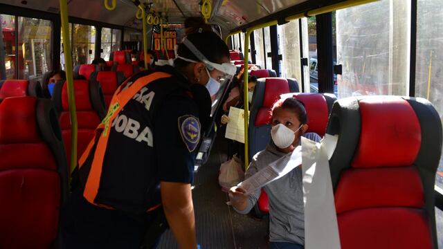 El transporte funcionará con frecuencia de domingos, y los pasajeros deberán llevar el permiso para circular (José Hernández/La Voz).