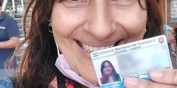 La mujer logró superar su miedo al volante y contó la historia en facebook.