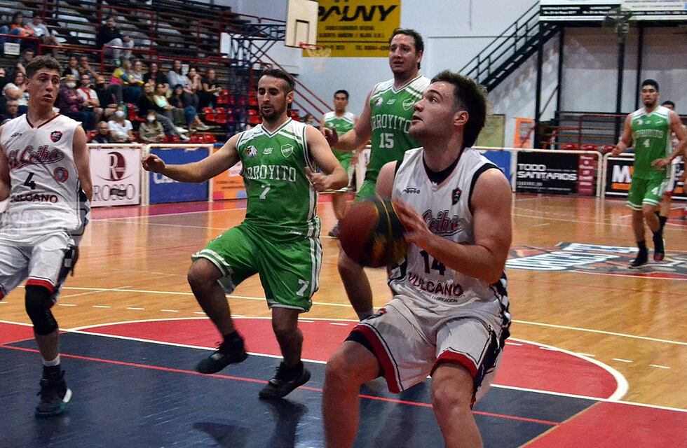 El Cultural Arroyito perdió ante El Ceibo, líder e invicto del Asociativo