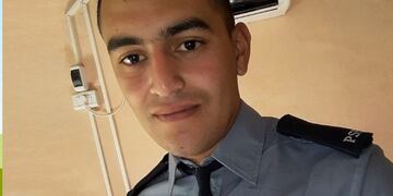 Gabriel Sanabria, el policía atacado con una ametralladora en Rosario, volvió a caminar y se fue a su casa.