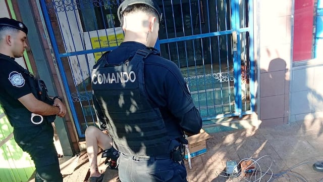 Detuvieron a un hombre por robar cables del tendido eléctrico en Eldorado.