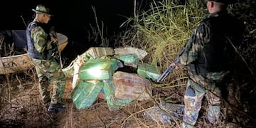 Prefectura incautó marihuana en la costa de Eldorado.
