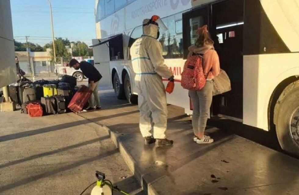 El Hospital intervino ante un posible brote de COVID-19 con estudiantes