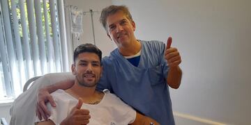 Lucas Passerini, delantero de Belgrano, luego de la intervención quirúrgica por su lesión. (Prensa Belgrano)