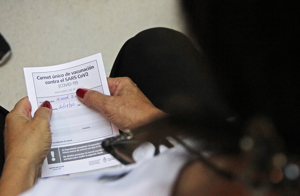 Vacunación a docentes en Santa Fe contra coronavirus priorizará nivel inicial