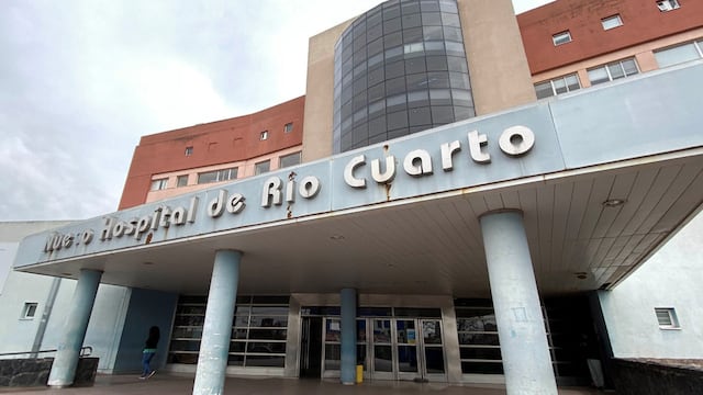 El Hospital San Antonio de Padua, el principal de Río Cuarto, anegado por la tormenta (archivo La Voz).