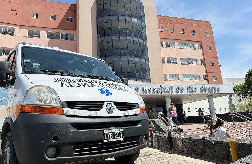 Río Cuarto: el niño de tres años atropellado por un motociclista que hacía “willy” pasó a sala común