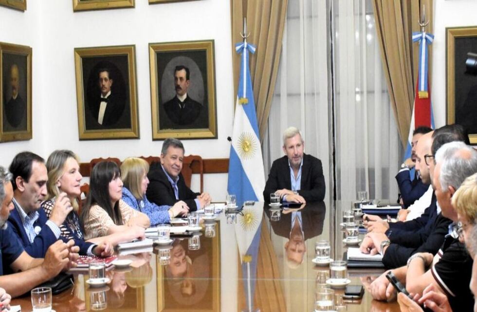 Este jueves Rogelio Frigerio anunció un aumento del 18% para estatales y un bono de $ 25.000