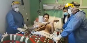 Puntano canta "Here comes the sun" en forma de agradecimiento