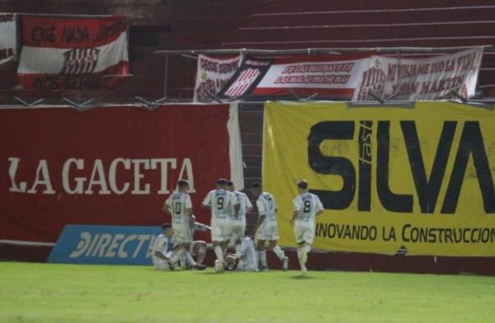 San Martín sufrió una dura goleada en la Ciudadela