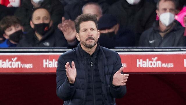 El Cholo Simeone está con coronavirus, por segunda vez, según informó el Atlético de Madrid. (AP)