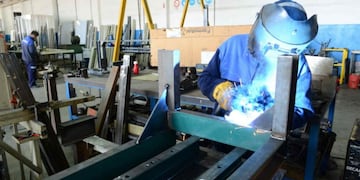 El INDEC dice que los salarios  perdieron contra la inflación en marzo. Foto: La Voz