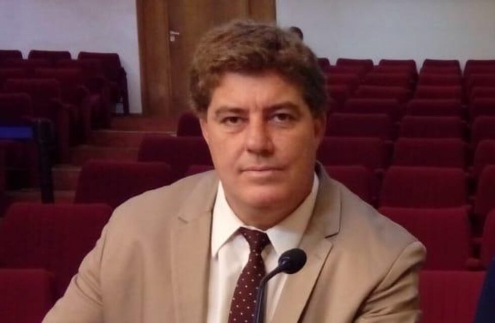 Dictan prisión domiciliaria para fiscal imputado por vínculos con narcos