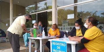 Puerto Iguazú: vacunación contra el COVID-19