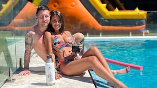 El matrimonio cambió la pileta por un paisaje soñado en el Caribe.