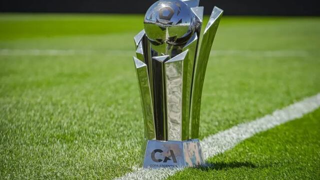 El nuevo trofeo de la Copa Argentina, que levantó Patronato en 2022. (Prensa Copa Argentina)