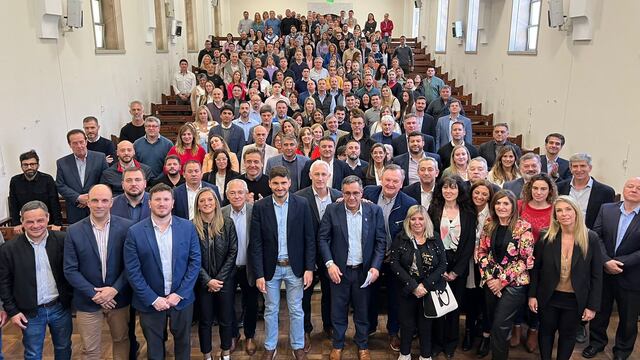 Dirigentes del PRO, la UCR, la Coalición Cívica y Creo se reunieron en la Facultad de Ciencias Jurídicas y Sociales de la Universidad Nacional del Litoral (UNL), en la ciudad de Santa Fe.