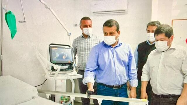 Oscar Herrera Ahuad, gobernador de Misiones junto al ministro de Salud provinicial, Oscar Alarcón