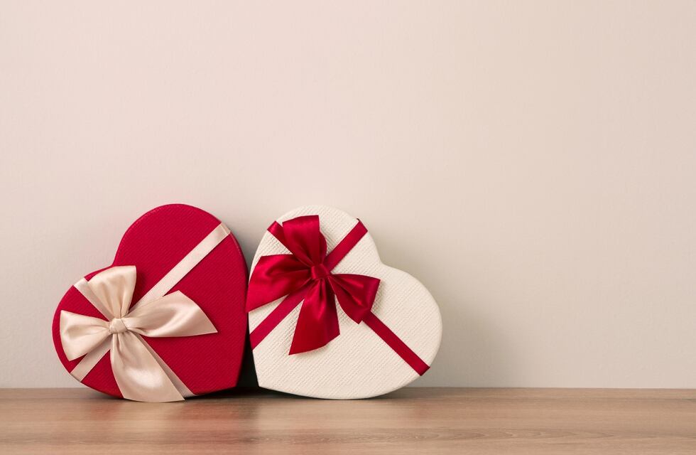 Tres Arroyos: Festejos de San Valentín en la Plaza del árbol