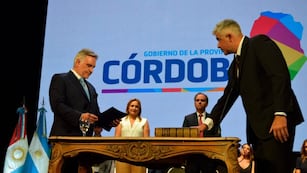 El juramento de los ministros faltantes se realizó en Río Cuarto.