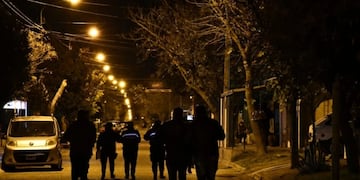 La Policía de San Luis rastrilló la zona durante toda la madrugada. (El Diario de la República)