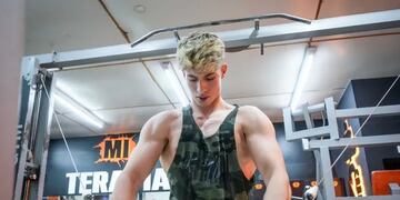 Julián Aguirre, el sanjuanino e 21 años que lucha por su vida tras caérsele una barra con 100 kg en el gimnasio