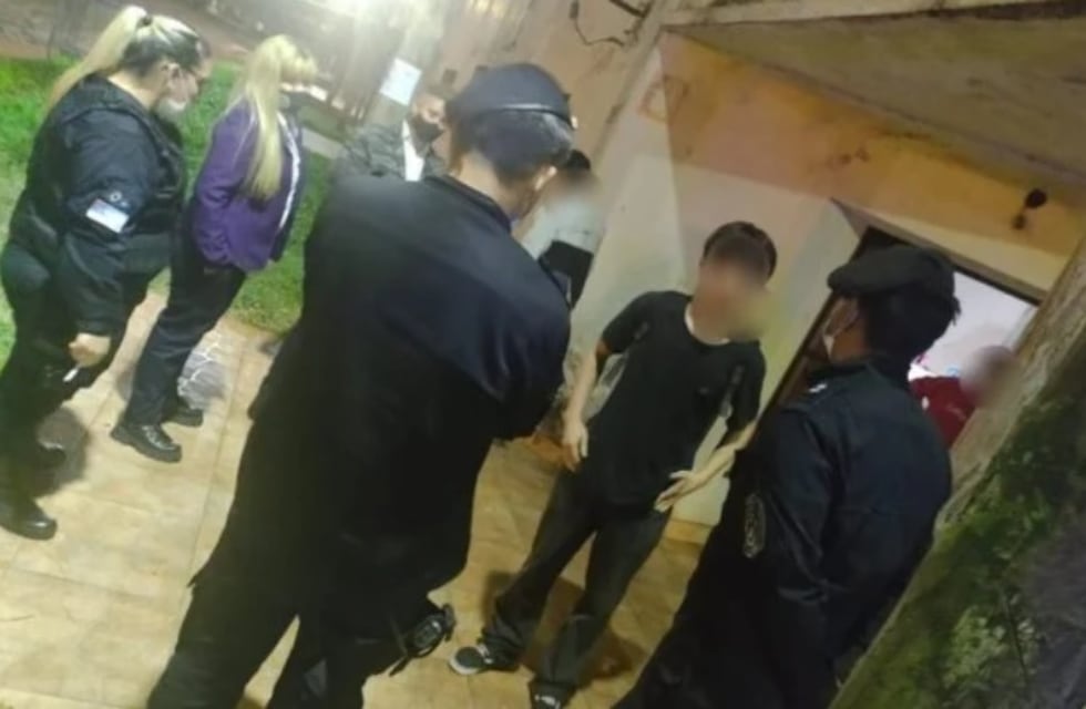 Desarticulan fiesta inhabilitada con más de 200 asistentes