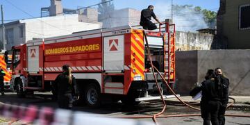 Trágico incendio de una vivienda en zona norte. (@MauroYasprizza)