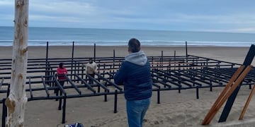 Werner Nickel, recorrió la obra del nuevo parador de Claromecó.