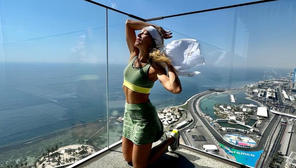 Geraldine, la esposa de Marcelo Gallardo, sorprendió con un vestido muy diminuto con flecos y brillos