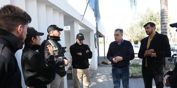 El intendente Lis Castellano reconoció a los agentes de la GUR que le salvaron la vida a un niño