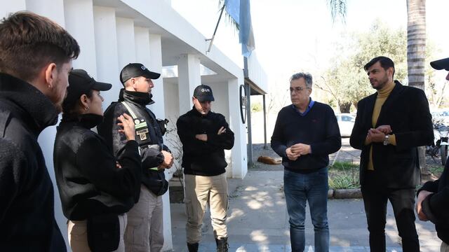 El intendente Lis Castellano reconoció a los agentes de la GUR que le salvaron la vida a un niño