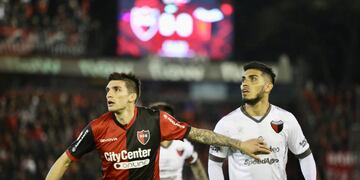 Juan Fernando Garro salió en el primer tiempo del partido en el Coloso.