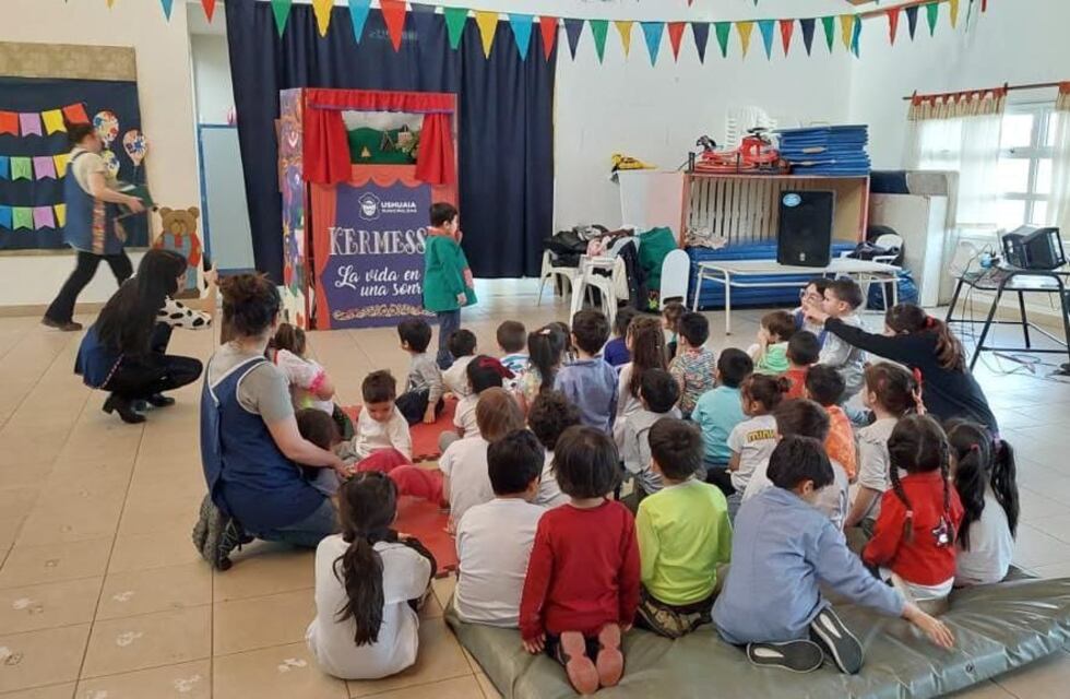 La kermés municipal sigue el recorrido por distintos lugares de Ushuaia