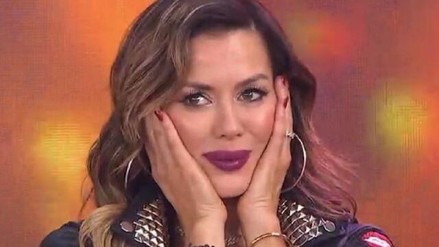 Karina Jelinek mostró de más durante un vivo en Instagram.