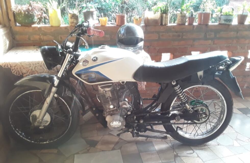 Eldorado: dejó su motocicleta estacionada y fue sustraída