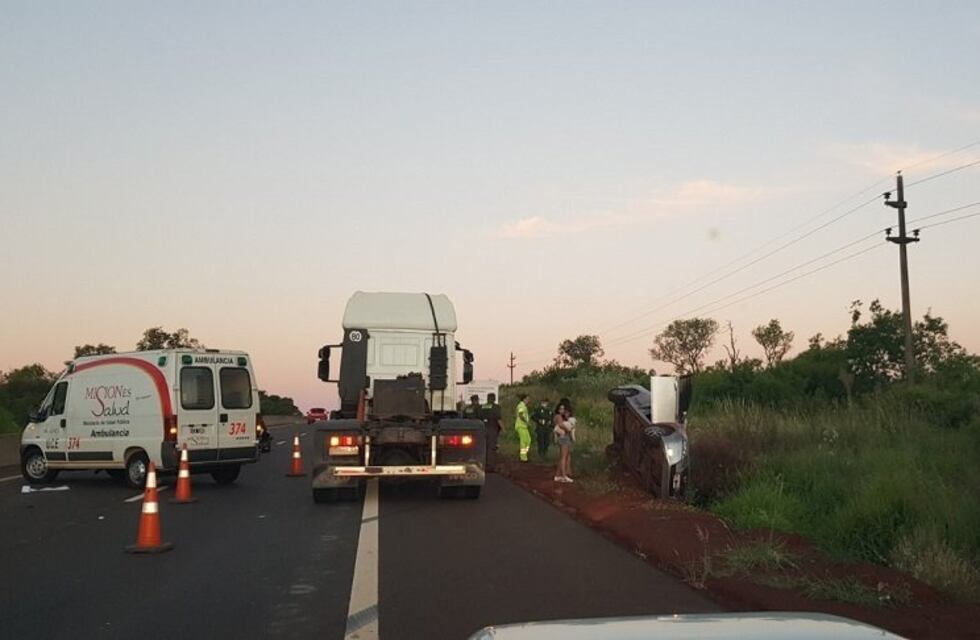 Siniestro vial a escasos metros del peaje de Santa Ana