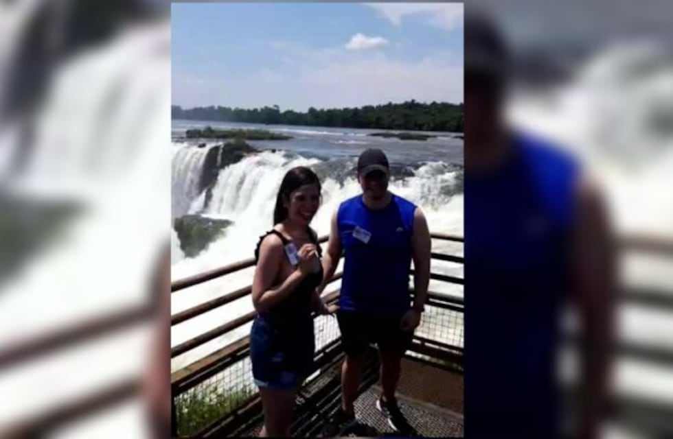 Le propuso casamiento en las Cataratas del Iguazú en su primer día de reapertura al turismo nacional